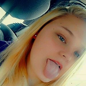 Meet your Posher, Raychal